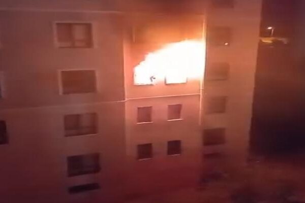 Apartmanda yangın faciası: 1 ölü, 14 kişi dumandan etkilendi